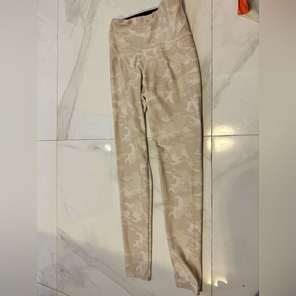 Strut this leggings  #6 - Picture 3 of 7